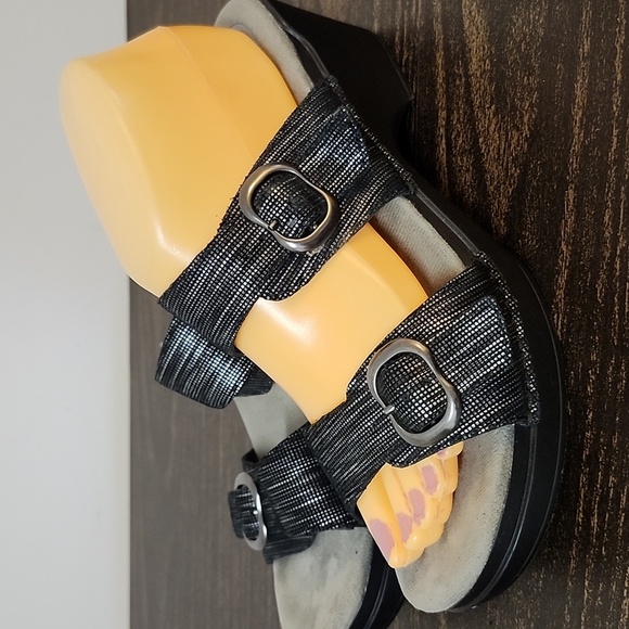 Dansko Shoes - Dansko size 40 black sliver Slides Wedges Sandals Leather